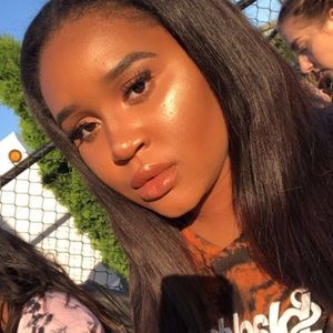 Meet your Posher, Melita